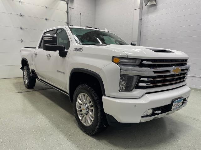 Used 2022 Chevrolet Silverado 3500HD High Country with VIN 1GC4YVEY8NF118372 for sale in Rogers, Minnesota