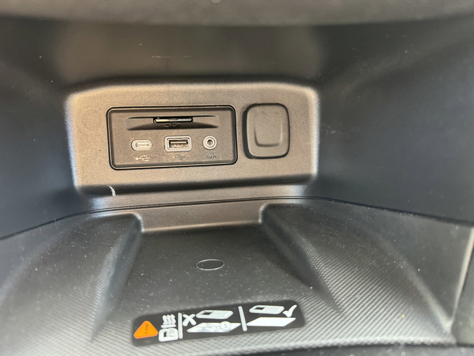 2023 Chevrolet Equinox Vehicle Photo in LEOMINSTER, MA 01453-2952