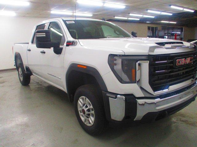 2024 GMC Sierra 2500 HD Vehicle Photo in BATTLE CREEK, MI 49037-8454