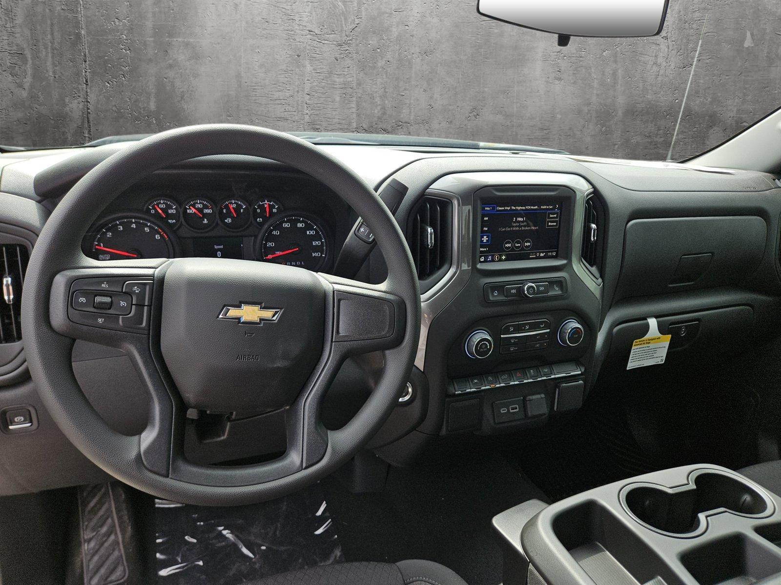 2024 Chevrolet Silverado 1500 Vehicle Photo in NORTH RICHLAND HILLS, TX 76180-7199