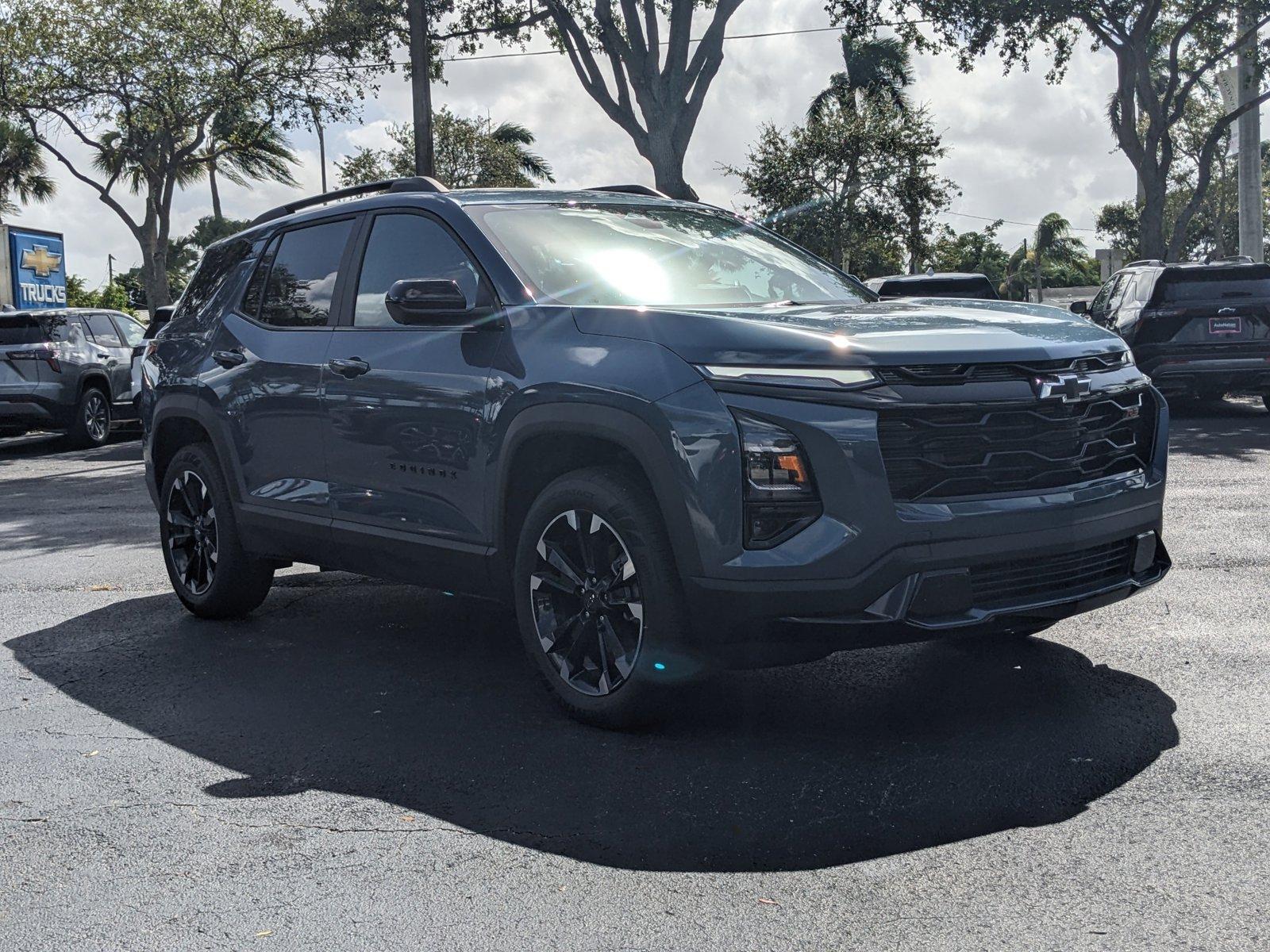 2025 Chevrolet Equinox Vehicle Photo in GREENACRES, FL 33463-3207