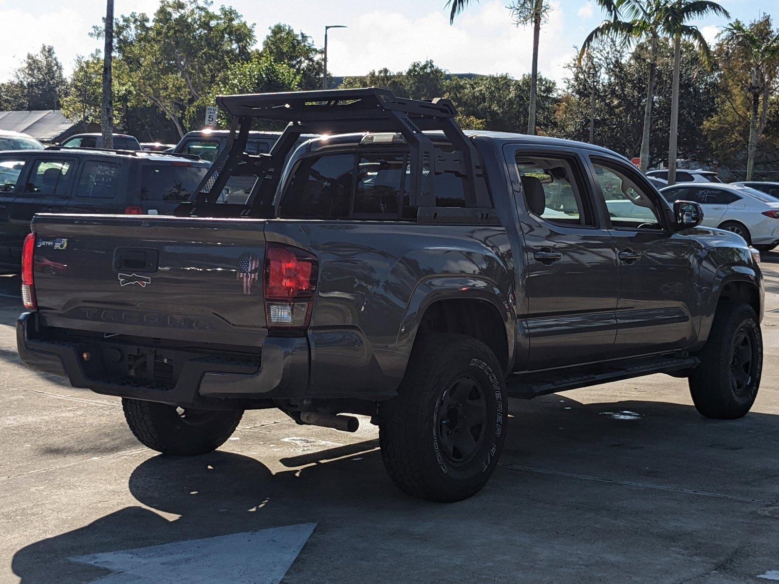 2019 Toyota Tacoma 2WD Vehicle Photo in Davie, FL 33331