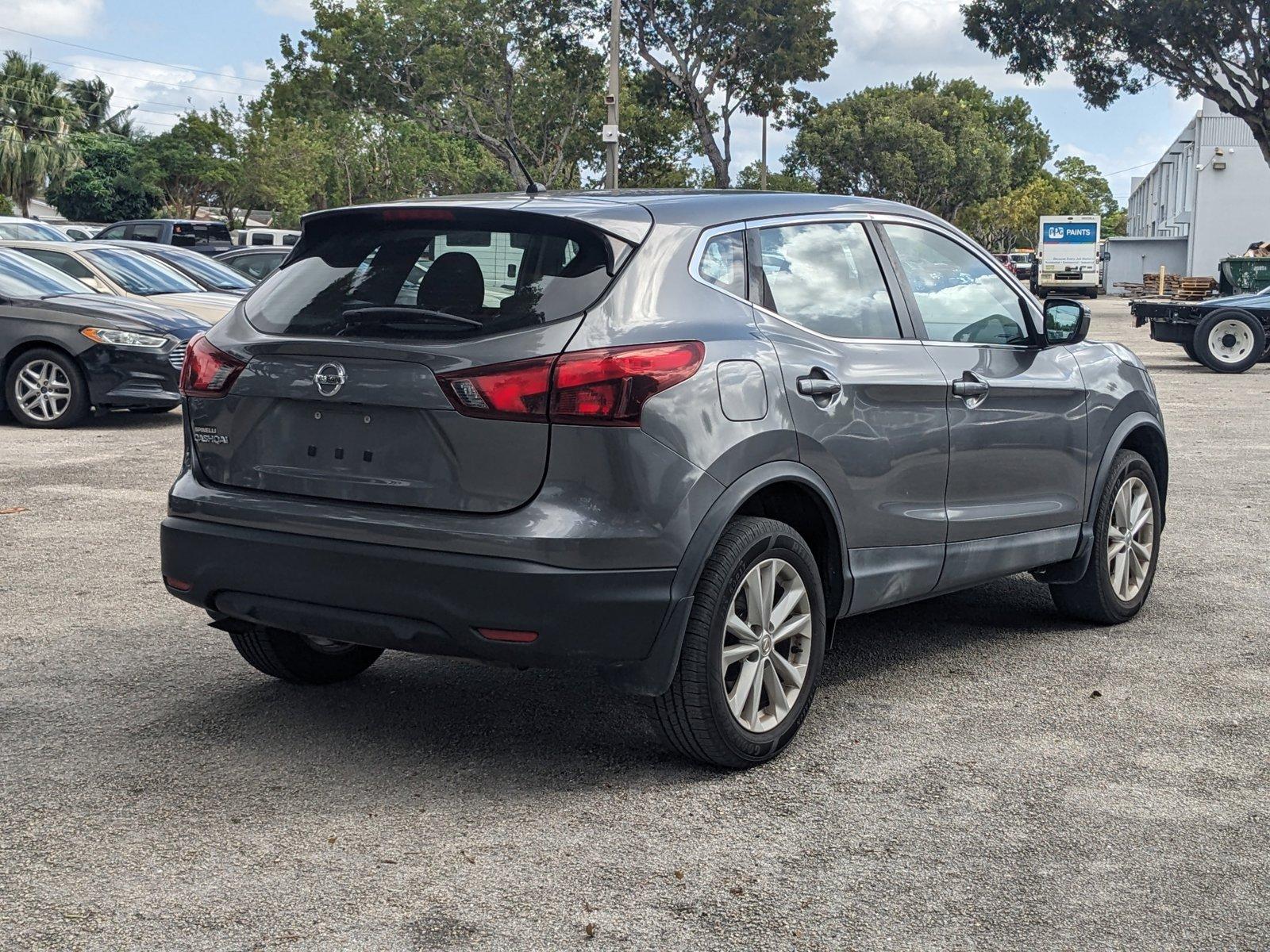 2017 Nissan Rogue Sport Vehicle Photo in GREENACRES, FL 33463-3207