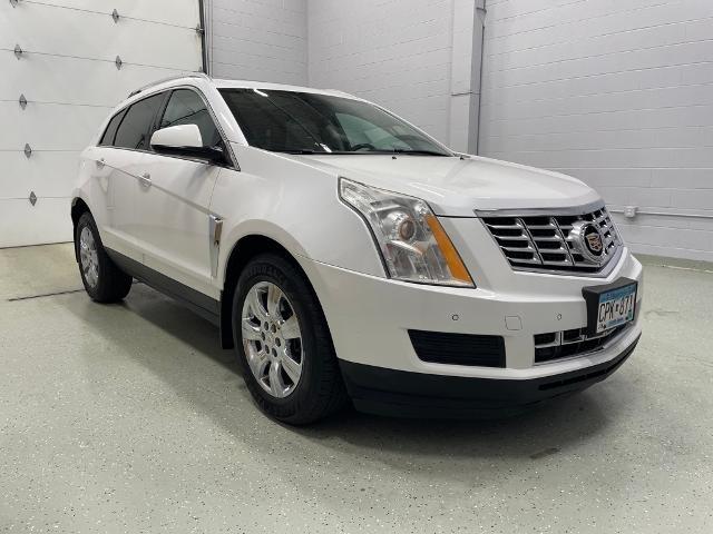 Used 2016 Cadillac SRX Luxury Collection with VIN 3GYFNEE32GS584135 for sale in Rogers, Minnesota