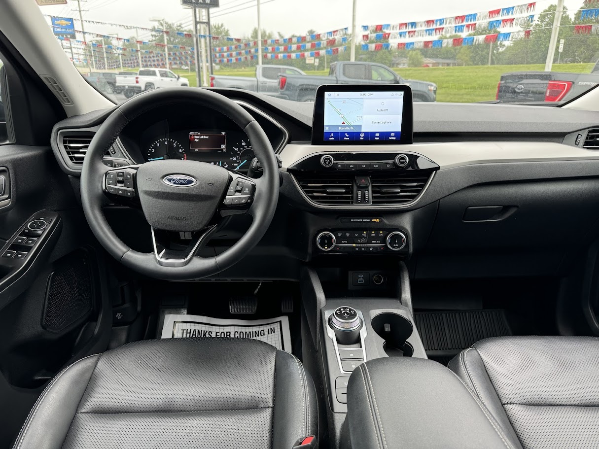 2022 Ford Escape Vehicle Photo in BOONVILLE, IN 47601-9633