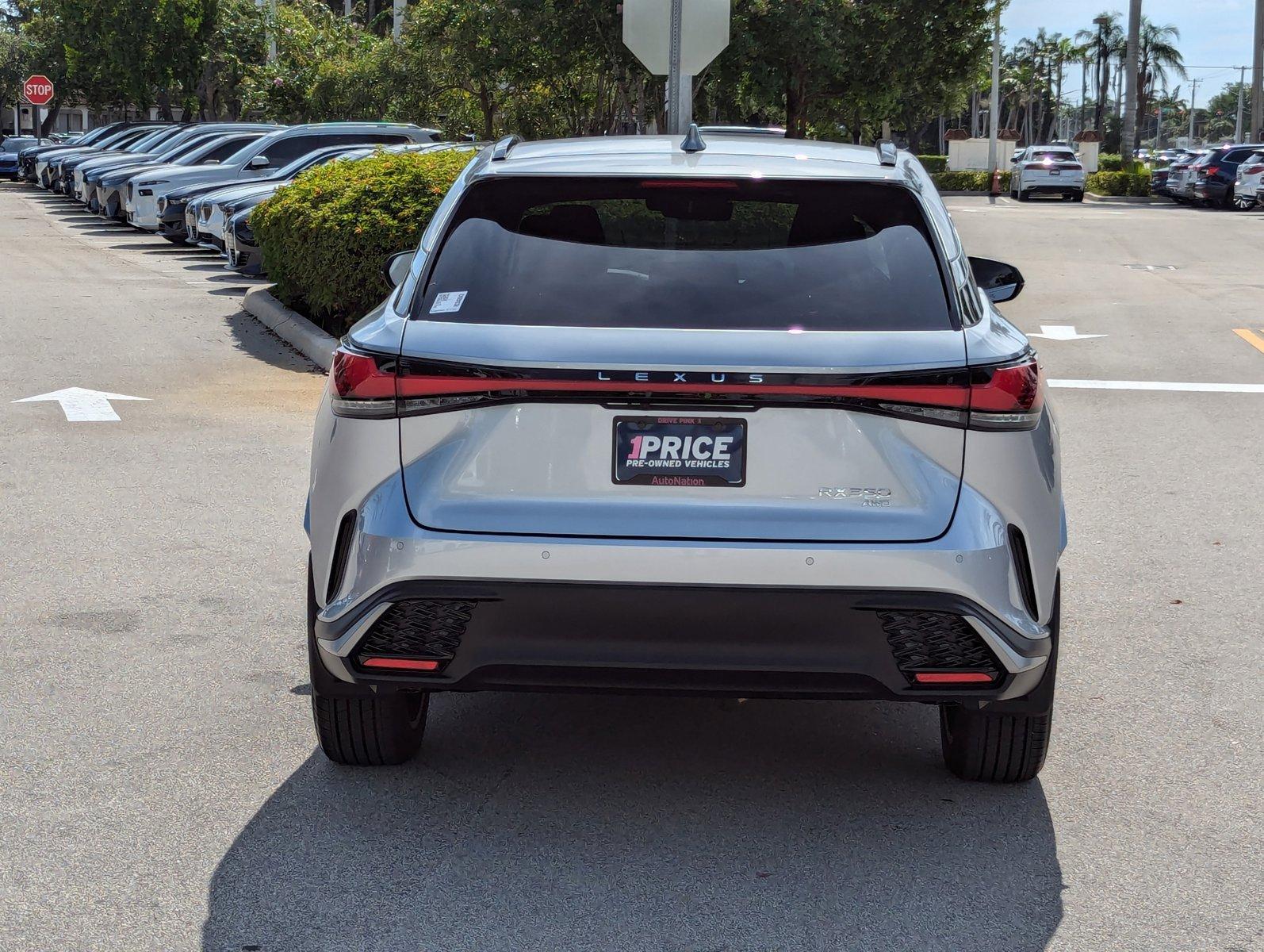 2024 Lexus RX 350 Vehicle Photo in Delray Beach, FL 33444