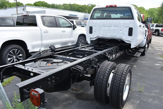 2024 Chevrolet Silverado 5500 HD Vehicle Photo in WHITMAN, MA 02382-1041