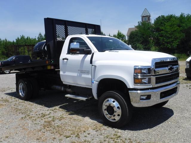 2024 Chevrolet Silverado 5500 HD Vehicle Photo in JASPER, GA 30143-8655