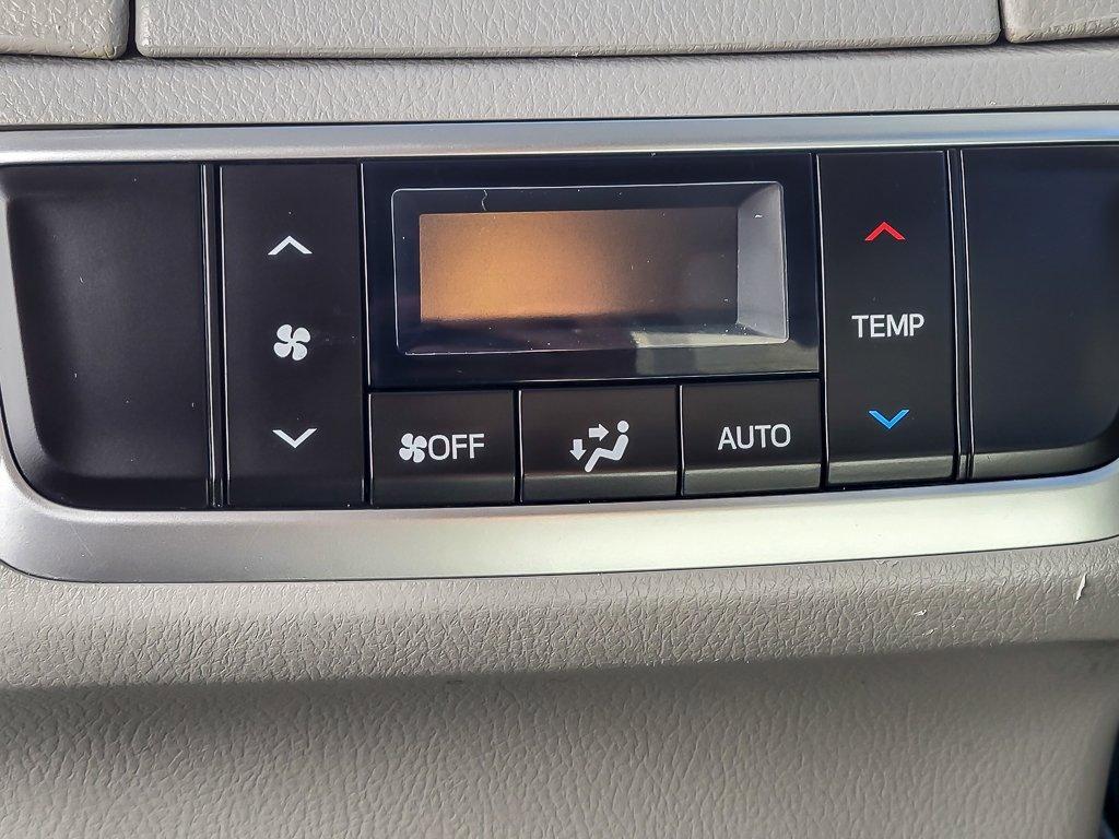 2018 Toyota Highlander Vehicle Photo in Saint Charles, IL 60174