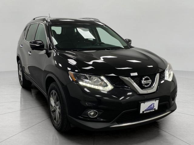 2015 Nissan Rogue Vehicle Photo in Appleton, WI 54913