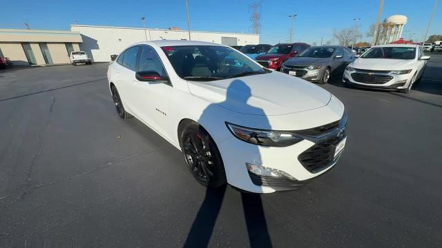 2024 Chevrolet Malibu Vehicle Photo in JOLIET, IL 60435-8135