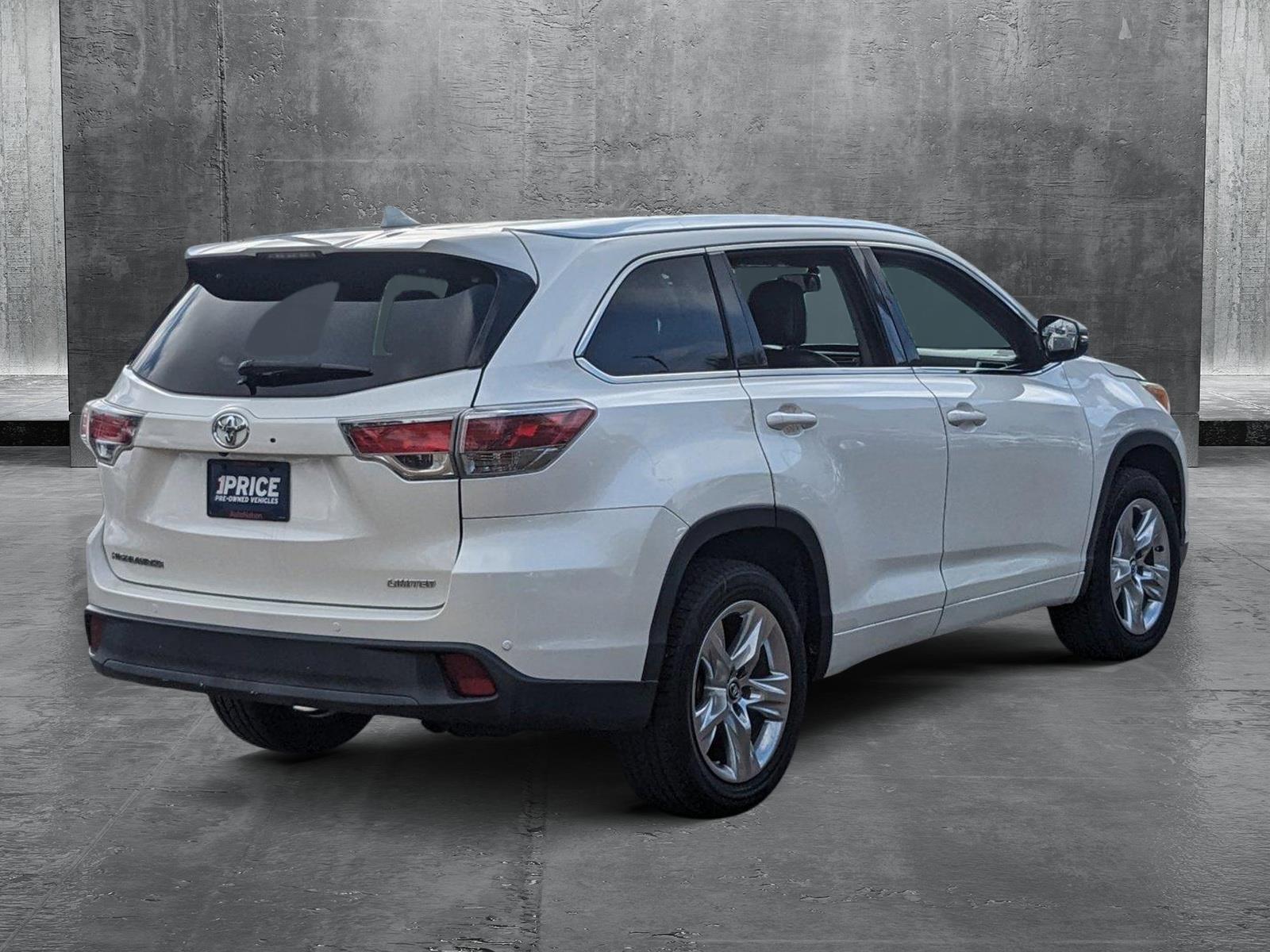 2016 Toyota Highlander Vehicle Photo in Tampa, FL 33614