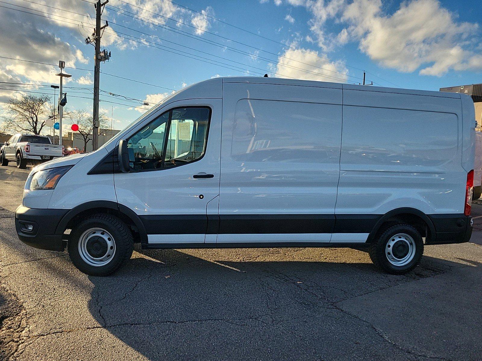 2020 Ford Transit Cargo Van Vehicle Photo in Saint Charles, IL 60174