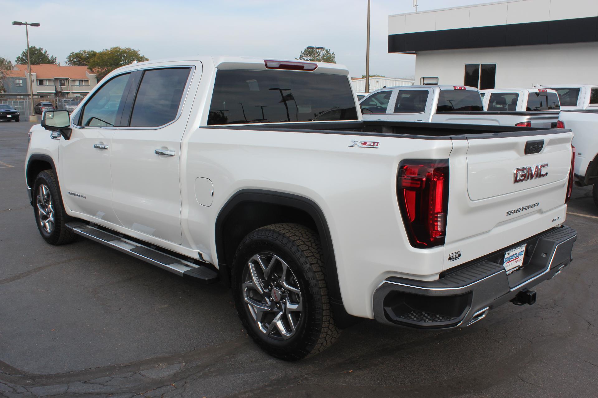 2025 GMC Sierra 1500 Vehicle Photo in AURORA, CO 80012-4011