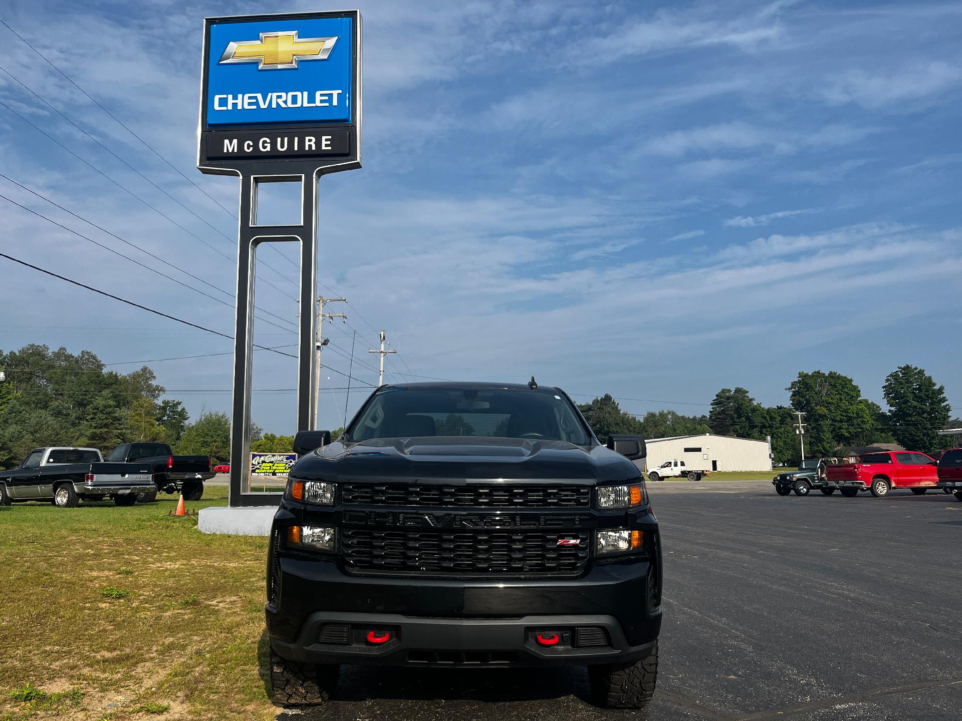 Used 2022 Chevrolet Silverado 1500 Limited Custom with VIN 1GCPYCEK1NZ101070 for sale in Clare, MI