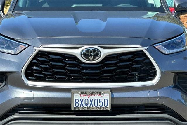 2021 Toyota Highlander Vehicle Photo in ELK GROVE, CA 95757-8703