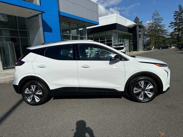 Used 2022 Chevrolet Bolt EUV LT with VIN 1G1FY6S05N4108626 for sale in Bellevue, WA