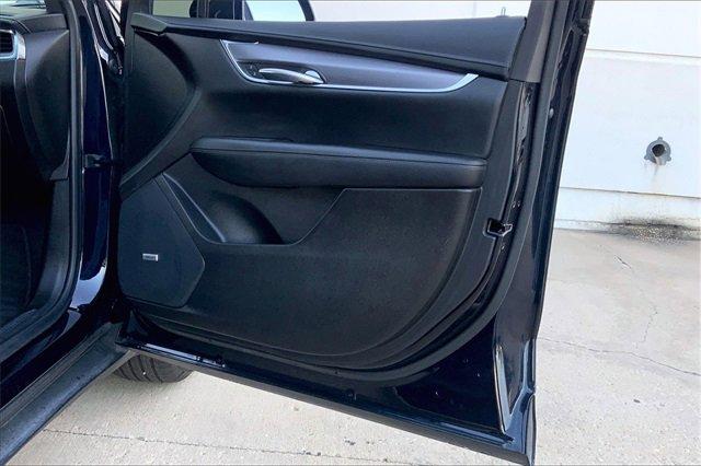 2021 Cadillac XT5 Vehicle Photo in TOPEKA, KS 66609-0000