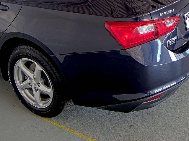 2017 Chevrolet Malibu Vehicle Photo in WENTZVILLE, MO 63385-1017