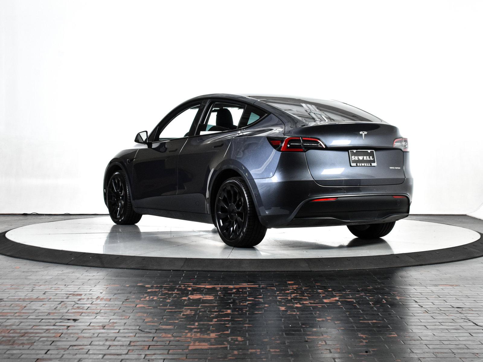 2022 Tesla Model Y Vehicle Photo in DALLAS, TX 75235