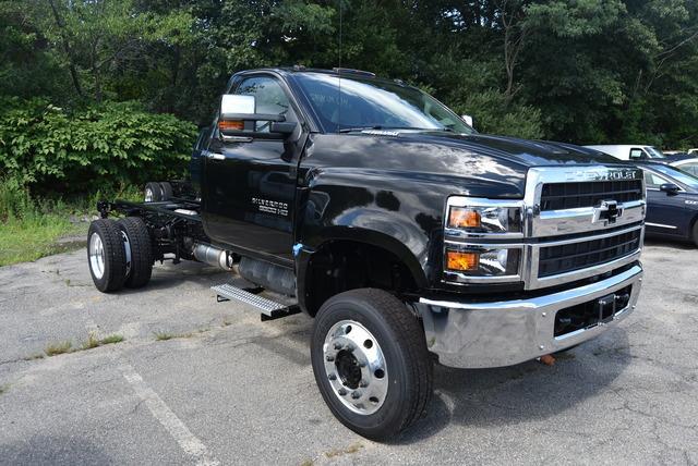 2024 Chevrolet Silverado 6500 HD Vehicle Photo in WHITMAN, MA 02382-1041