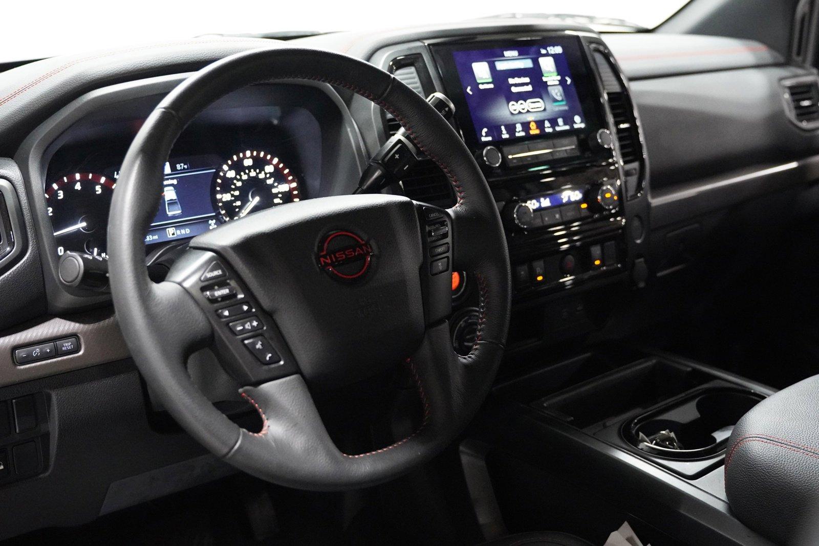 2024 Nissan Titan Vehicle Photo in GRAPEVINE, TX 76051