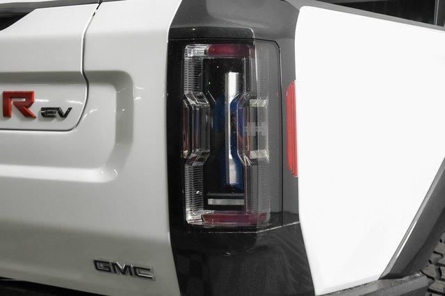 2024 GMC HUMMER EV Pickup Vehicle Photo in PUYALLUP, WA 98371-4149