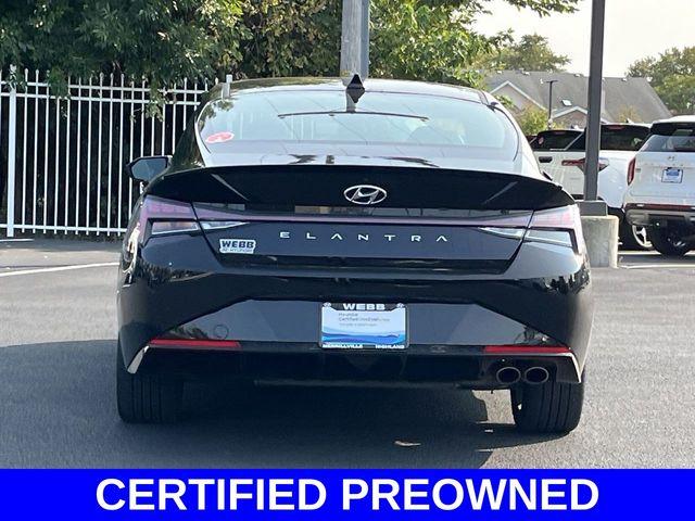 2022 Hyundai ELANTRA Vehicle Photo in Highland, IN 46322-2506