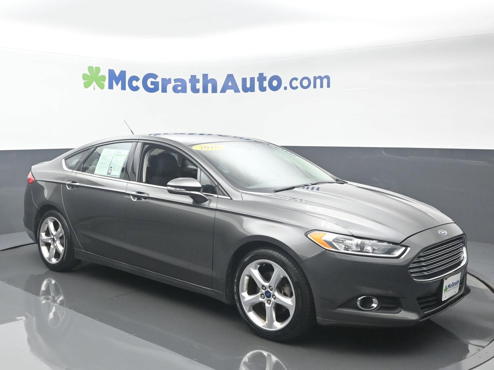 2016 Ford Fusion Vehicle Photo in Cedar Rapids, IA 52402