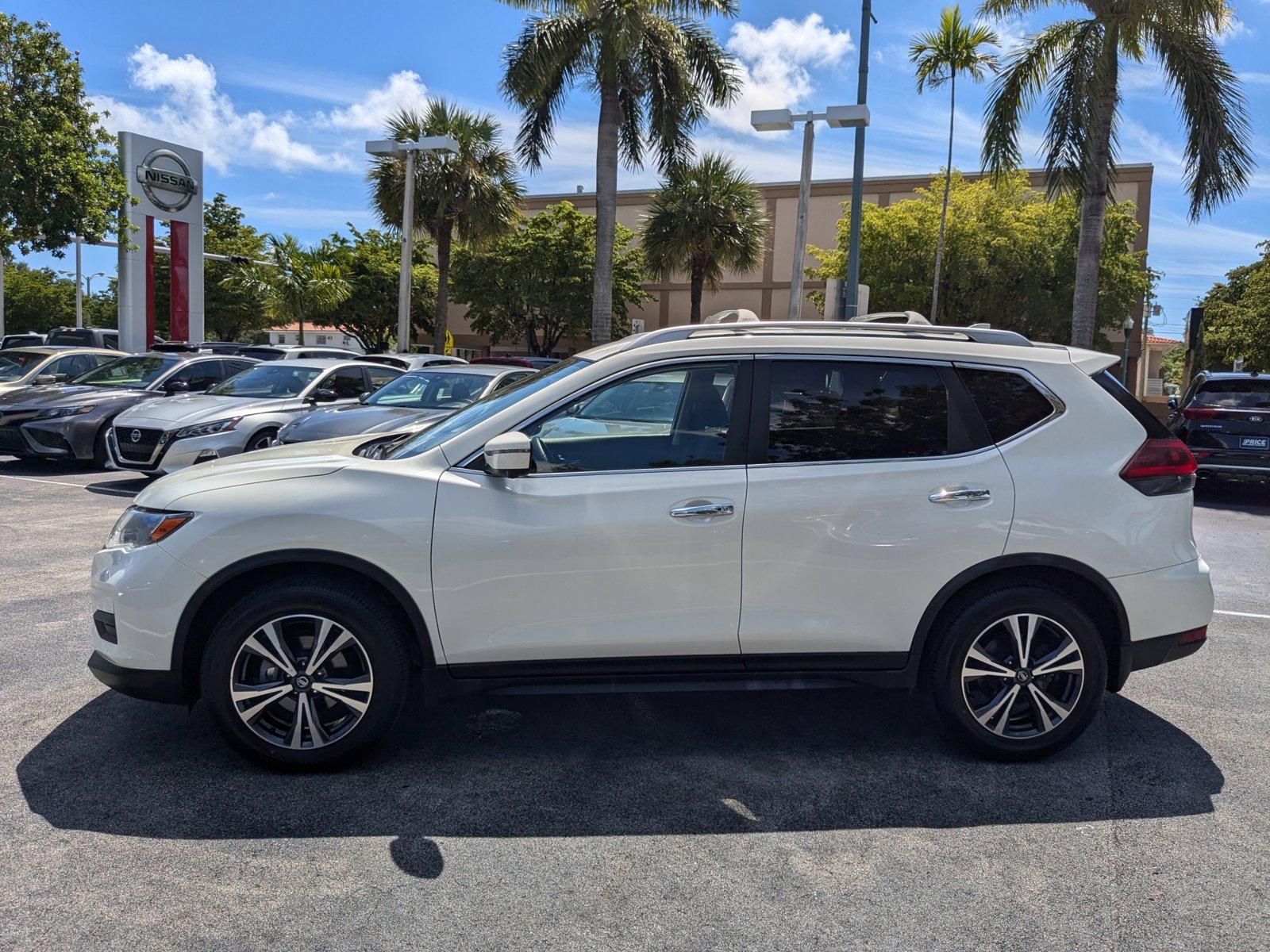 2019 Nissan Rogue Vehicle Photo in Miami, FL 33135