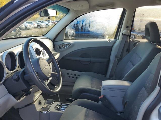 2010 Chrysler PT Cruiser Classic Vehicle Photo in GRAND BLANC, MI 48439-8139