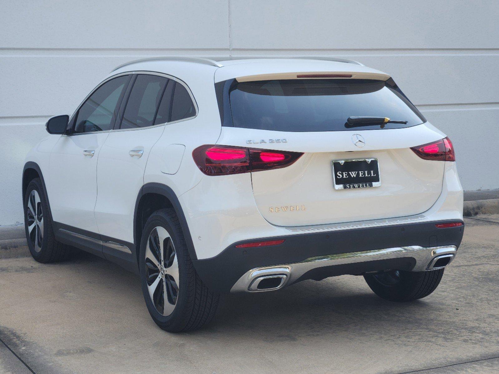 2025 Mercedes-Benz GLA Vehicle Photo in HOUSTON, TX 77079