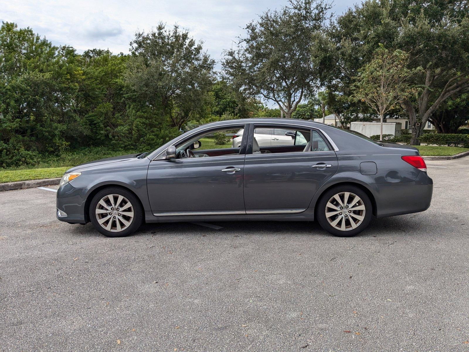 2011 Toyota Avalon Vehicle Photo in West Palm Beach, FL 33417