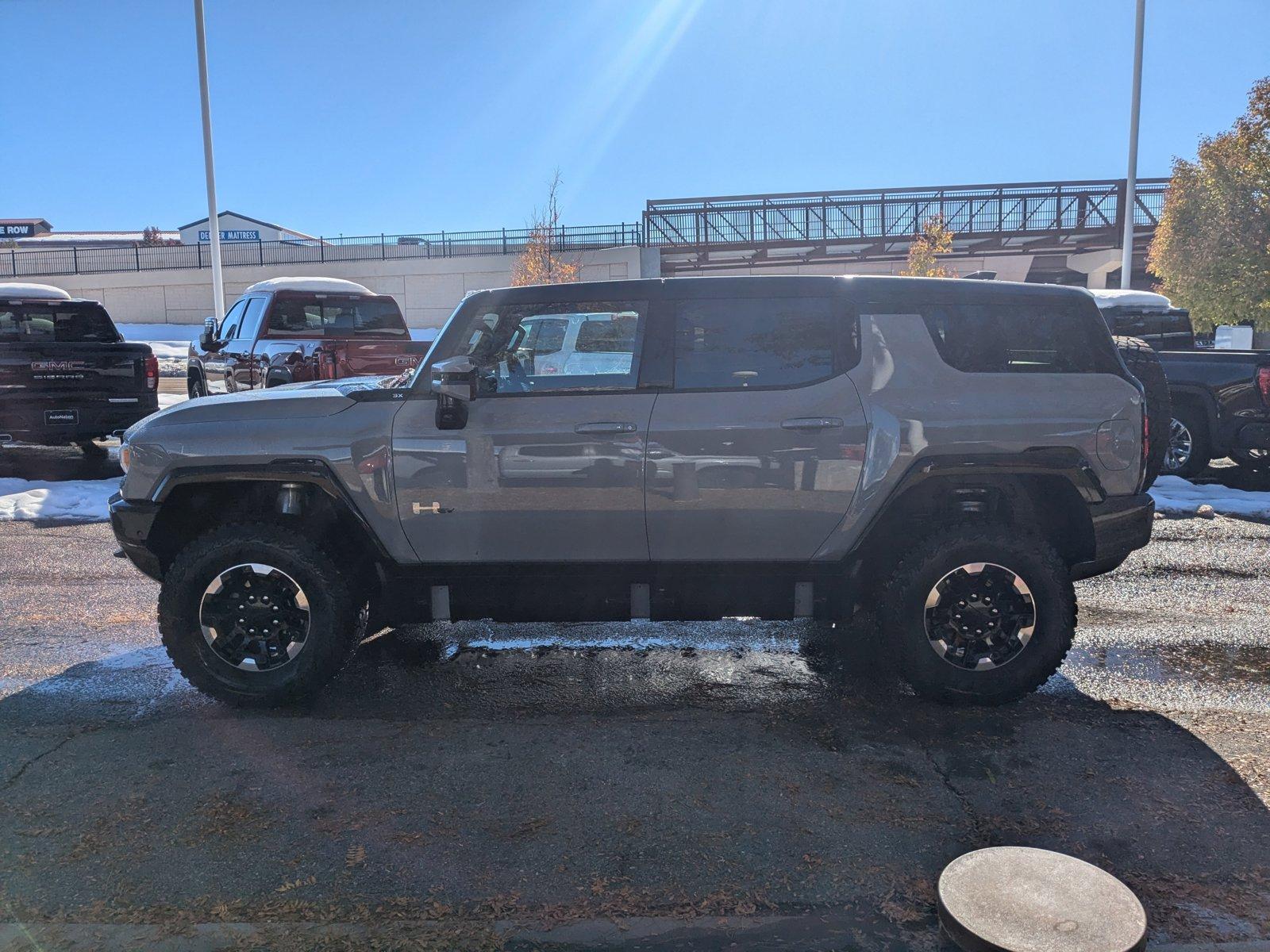 2025 GMC HUMMER EV SUV Vehicle Photo in LONE TREE, CO 80124-2750