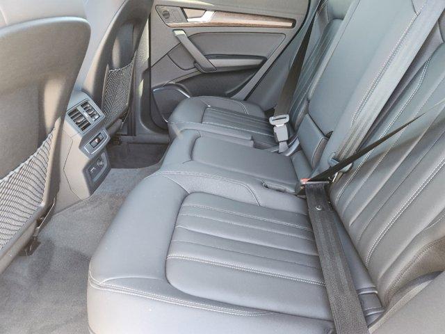 2025 Audi Q5 Vehicle Photo in HOUSTON, TX 77090