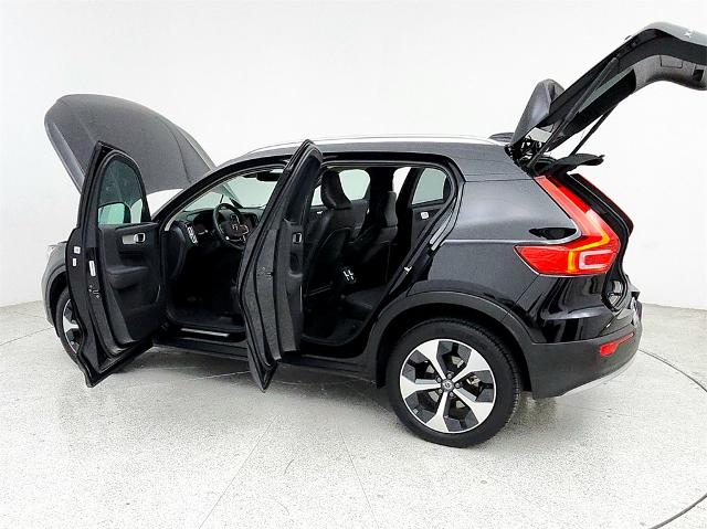 2024 Volvo XC40 Vehicle Photo in Grapevine, TX 76051