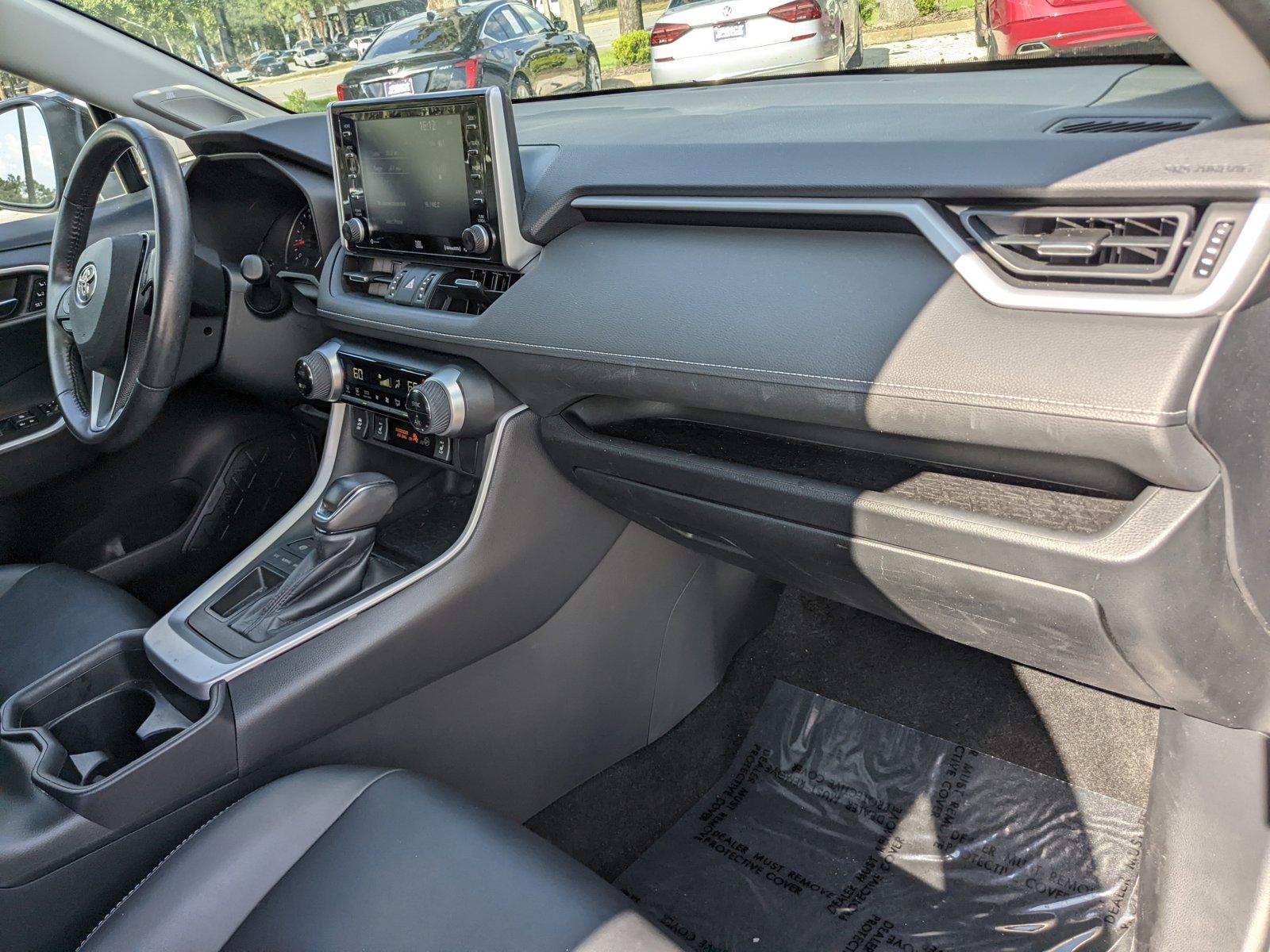 2019 Toyota RAV4 Vehicle Photo in Jacksonville, FL 32256