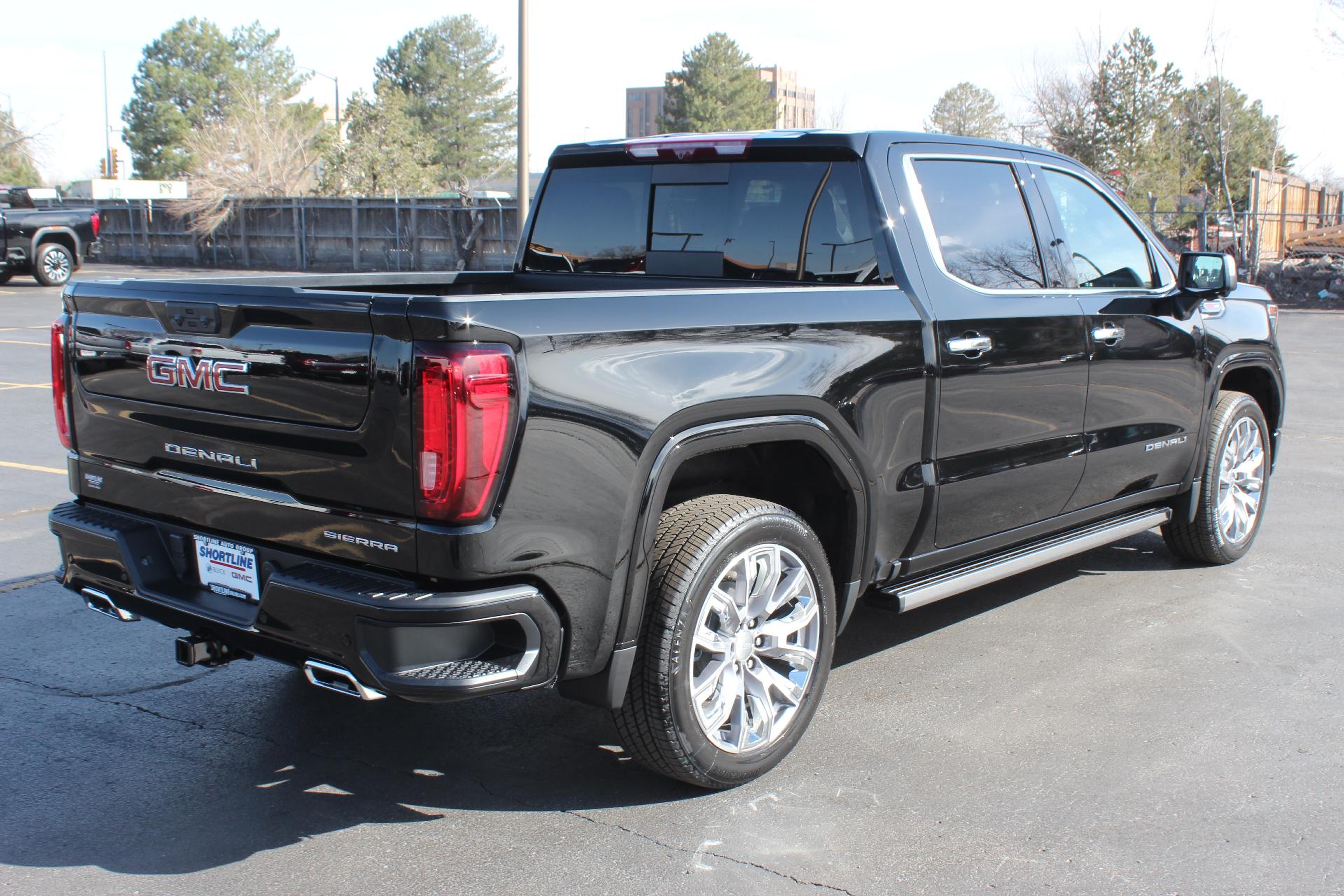 2024 GMC Sierra 1500 Vehicle Photo in AURORA, CO 80012-4011