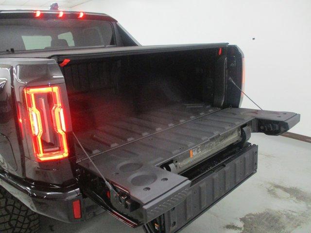 2024 GMC HUMMER EV Pickup Vehicle Photo in BATTLE CREEK, MI 49037-8454