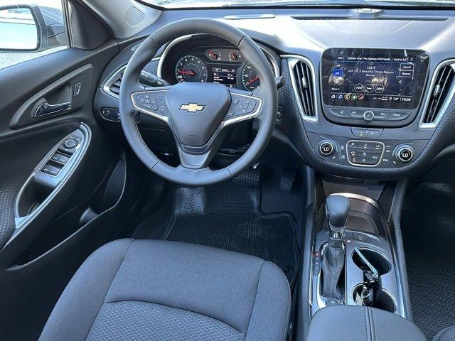 2025 Chevrolet Malibu Vehicle Photo in DALLAS, TX 75244-5909