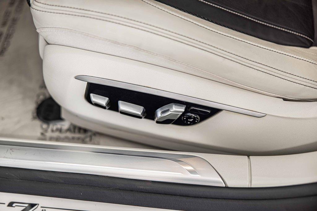 2018 BMW M760i xDrive Vehicle Photo in Saint Charles, IL 60174