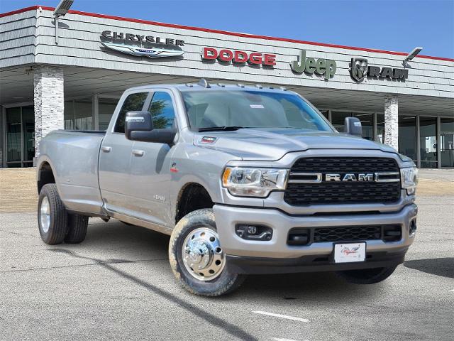 2024 Ram 3500 Vehicle Photo in Ennis, TX 75119-5114