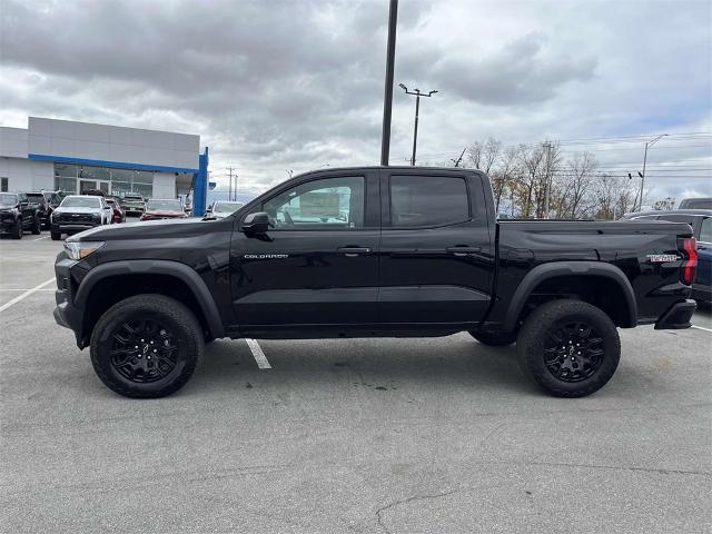 2024 Chevrolet Colorado Vehicle Photo in ALCOA, TN 37701-3235