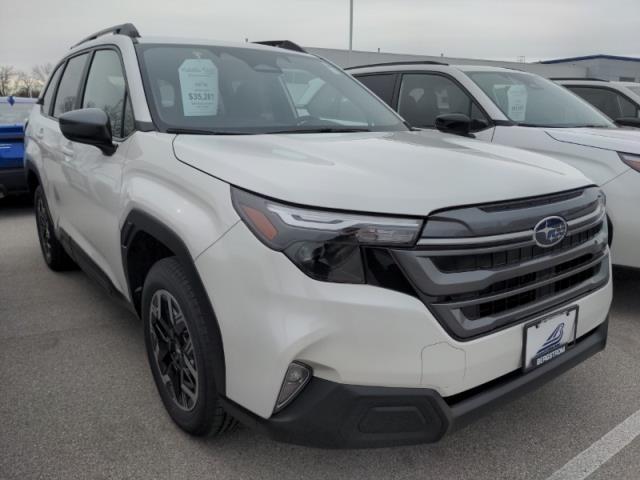 2025 Subaru Forester Vehicle Photo in Green Bay, WI 54304