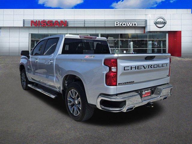 Used 2021 Chevrolet Silverado 1500 LT with VIN 1GCUYDED5MZ236741 for sale in Del Rio, TX