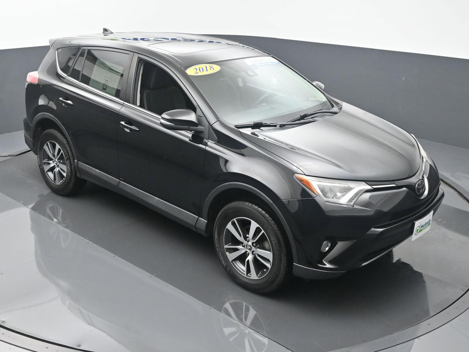 2018 Toyota RAV4 Vehicle Photo in Cedar Rapids, IA 52402