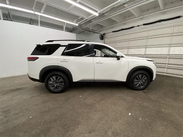 2022 Nissan Pathfinder Vehicle Photo in PORTLAND, OR 97225-3518