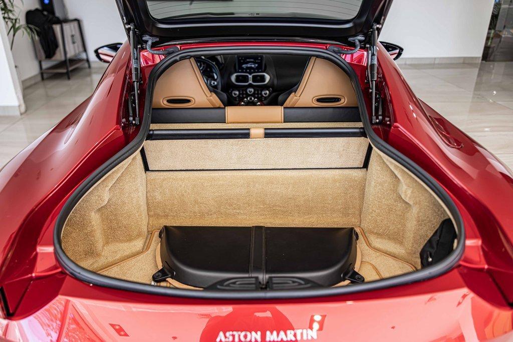 2019 Aston Martin Vantage Vehicle Photo in Saint Charles, IL 60174