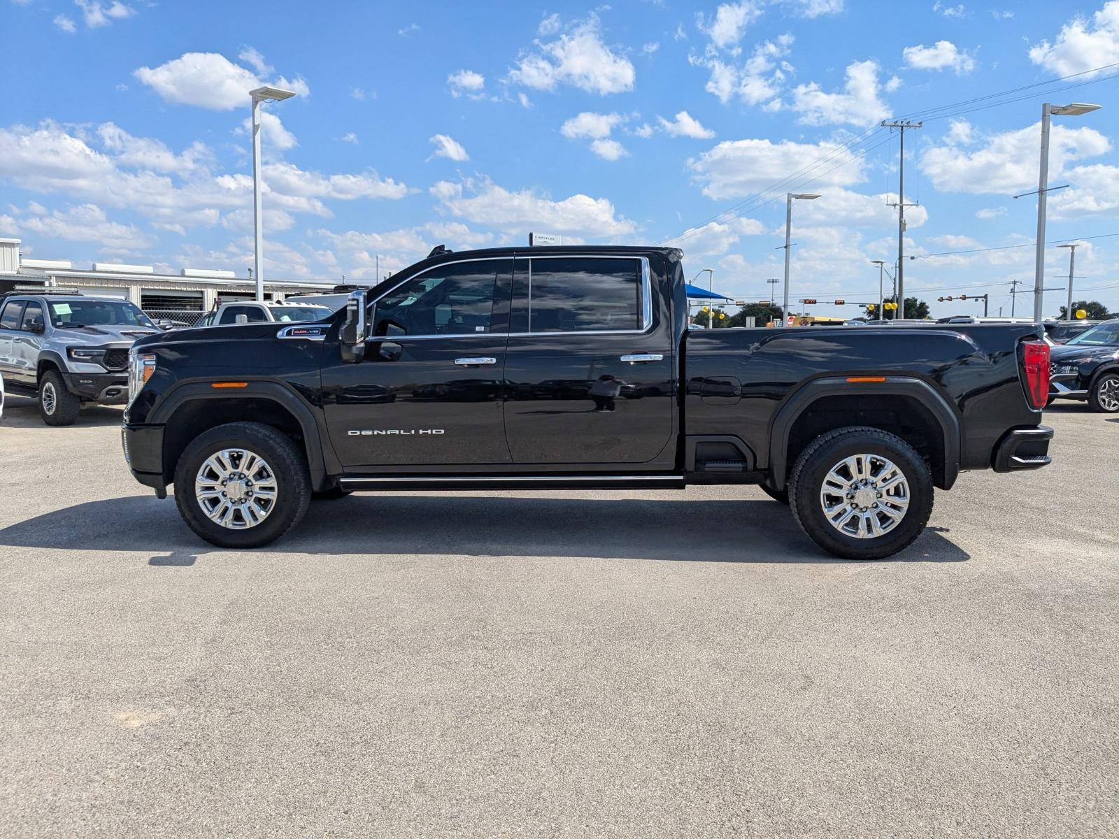 2022 GMC Sierra 2500 HD Vehicle Photo in Seguin, TX 78155