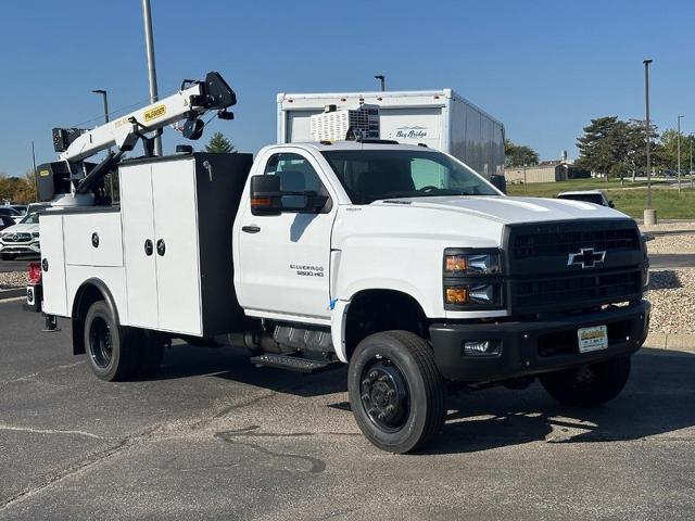 2024 Chevrolet Silverado 5500 HD Vehicle Photo in COLUMBIA, MO 65203-3903